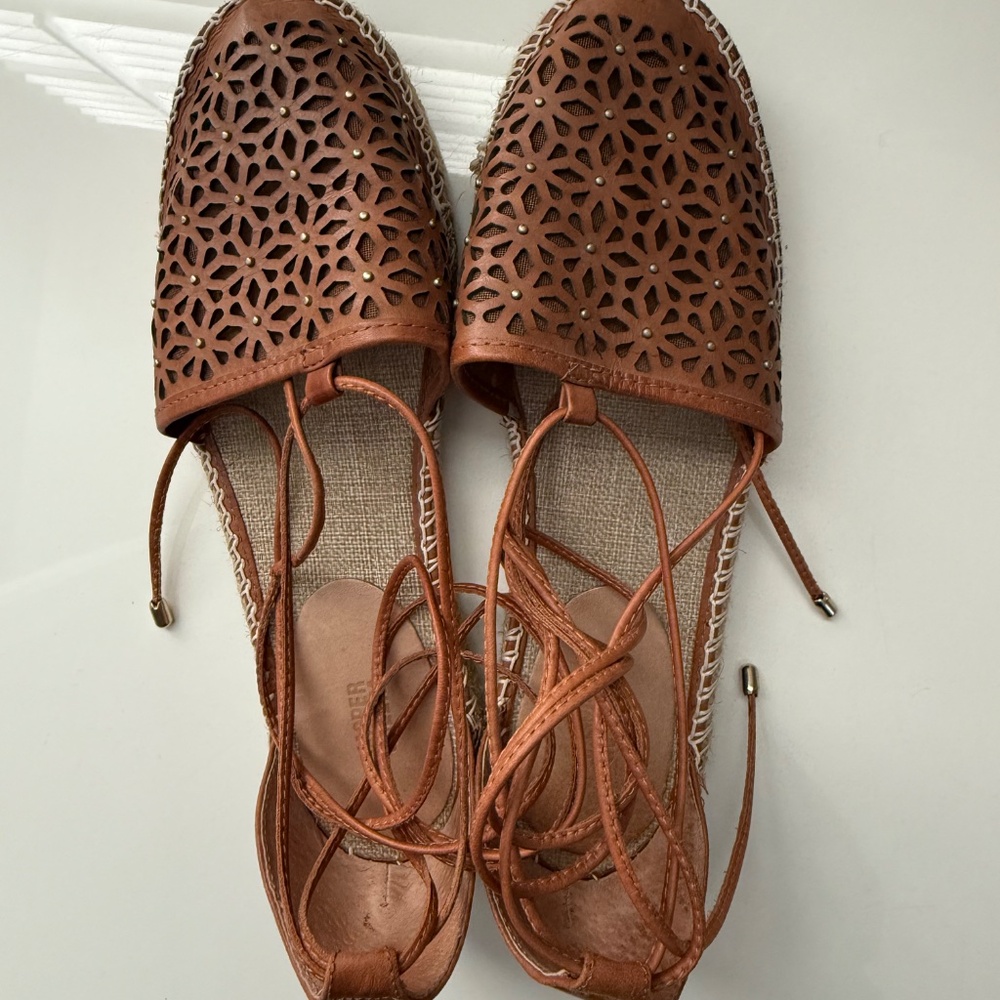 Jasper and Jeera leather lace up espadrilles, size 8